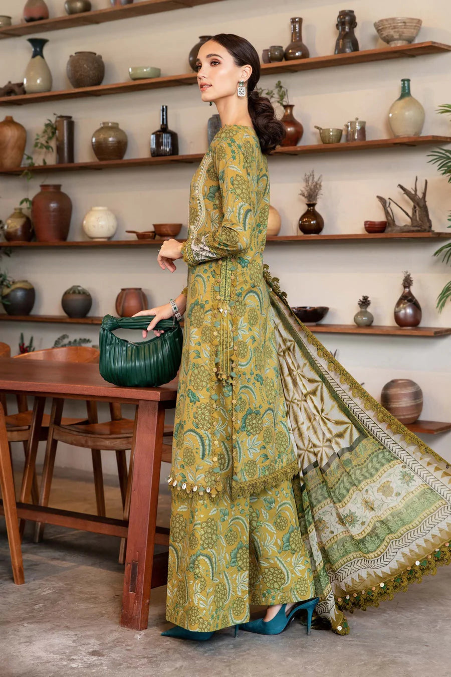 MB 456-3 Piece Unstitched Digital Printed Lawn Fabric