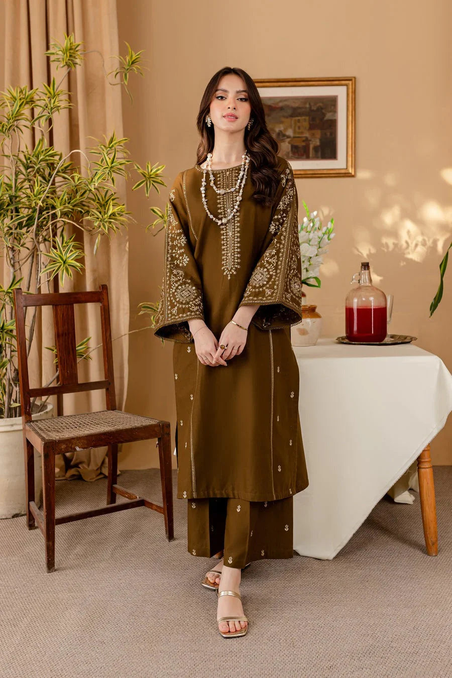 MB 1065-9000 Micro 3Pc Heavy Embroidery Velvet Dress With Velvet Embro – Zia Fabrics