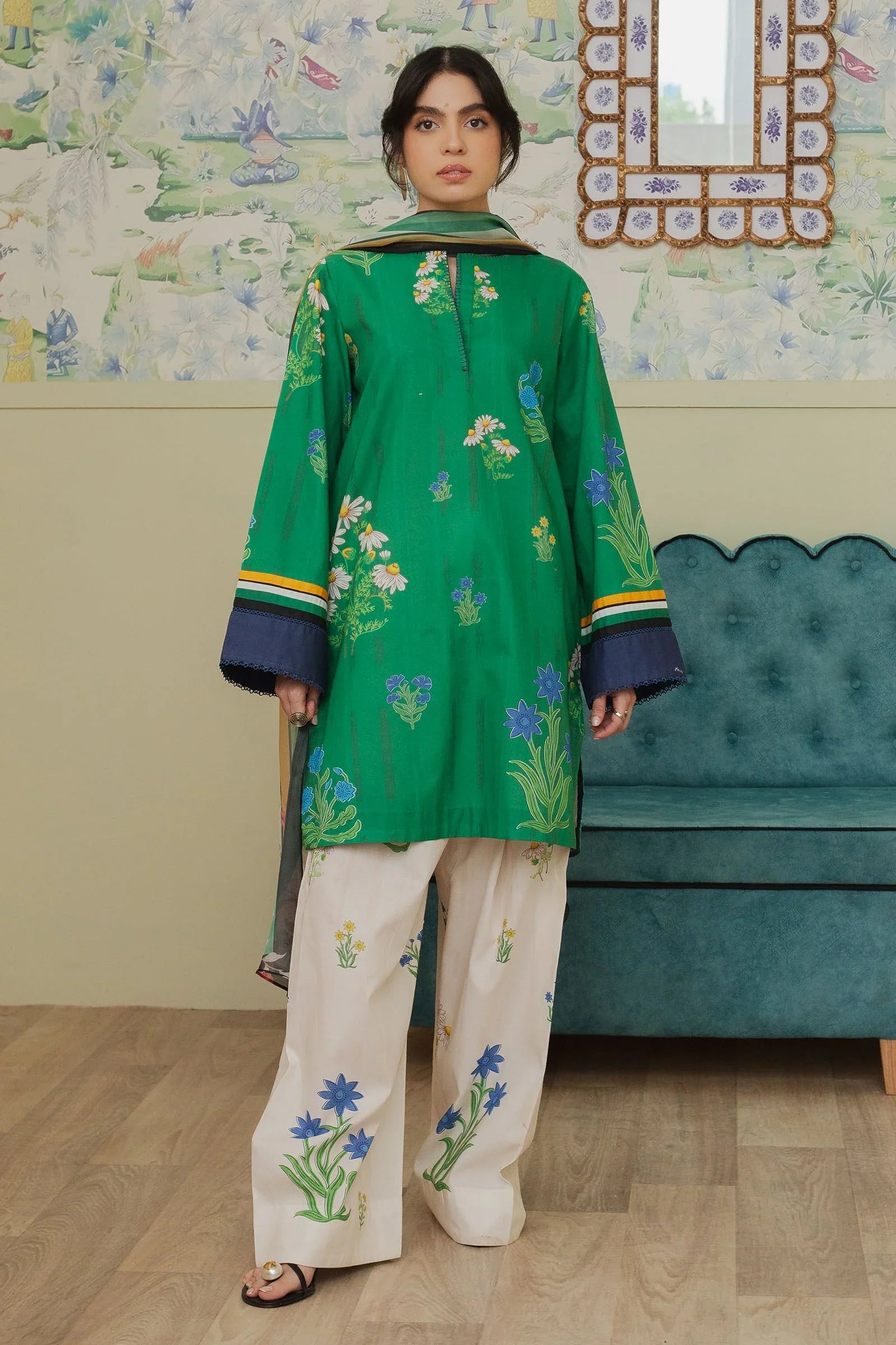 CO 498-3Pc Digital Printed Lawn Shirt with Printed Dupatta