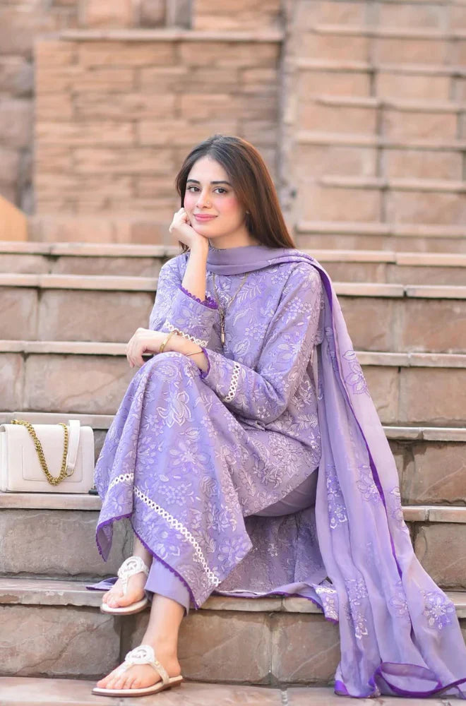 BR 2575-3 Pcs Embroidered Lawn Shirt with Embroidered Chiffon Dupatta