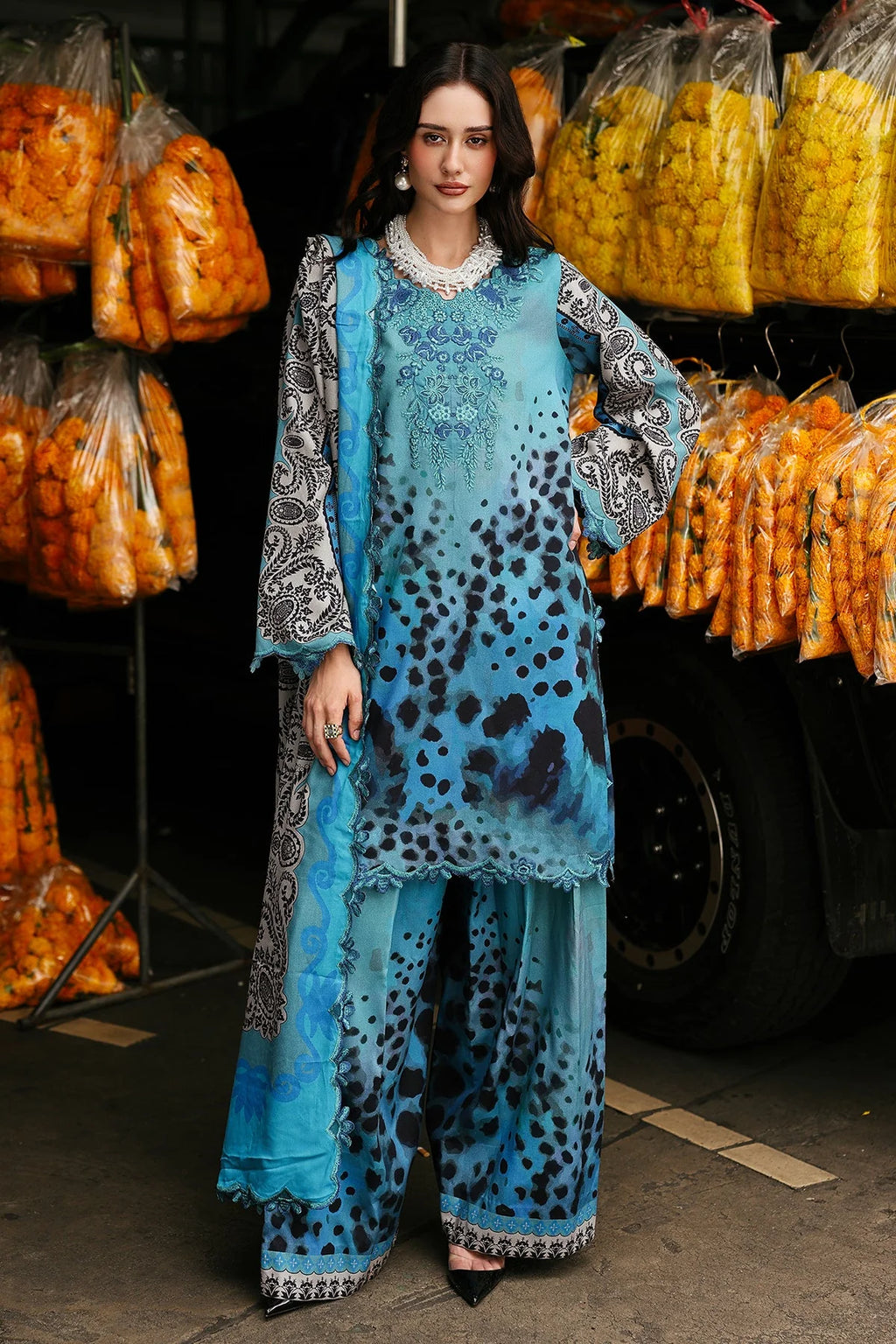 3 Piece Unstitched Digital Printed Khaddar Suit With Embroidered Laces