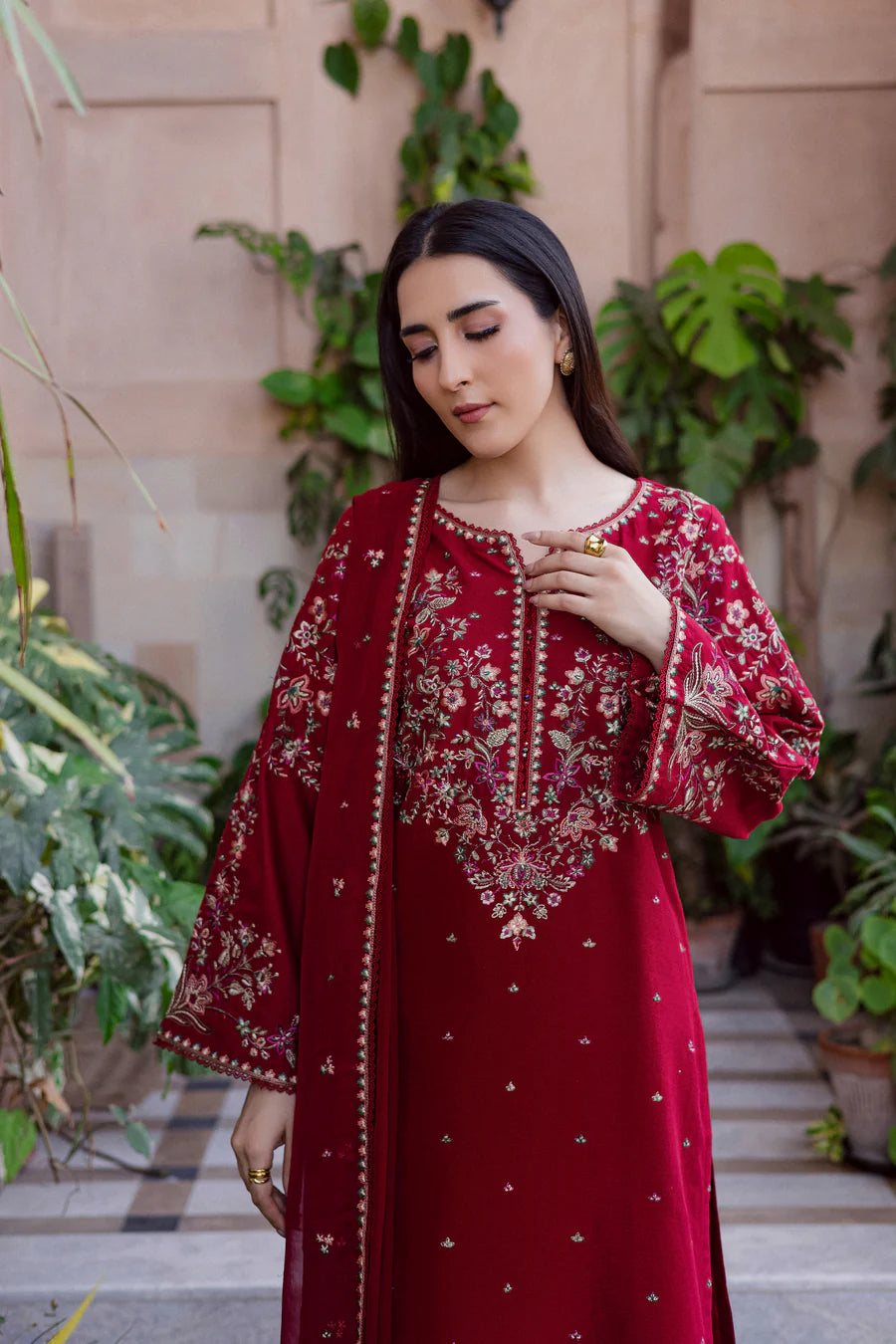 BT 2700-3 Piece Unstitched Embroidered Lawn Suit