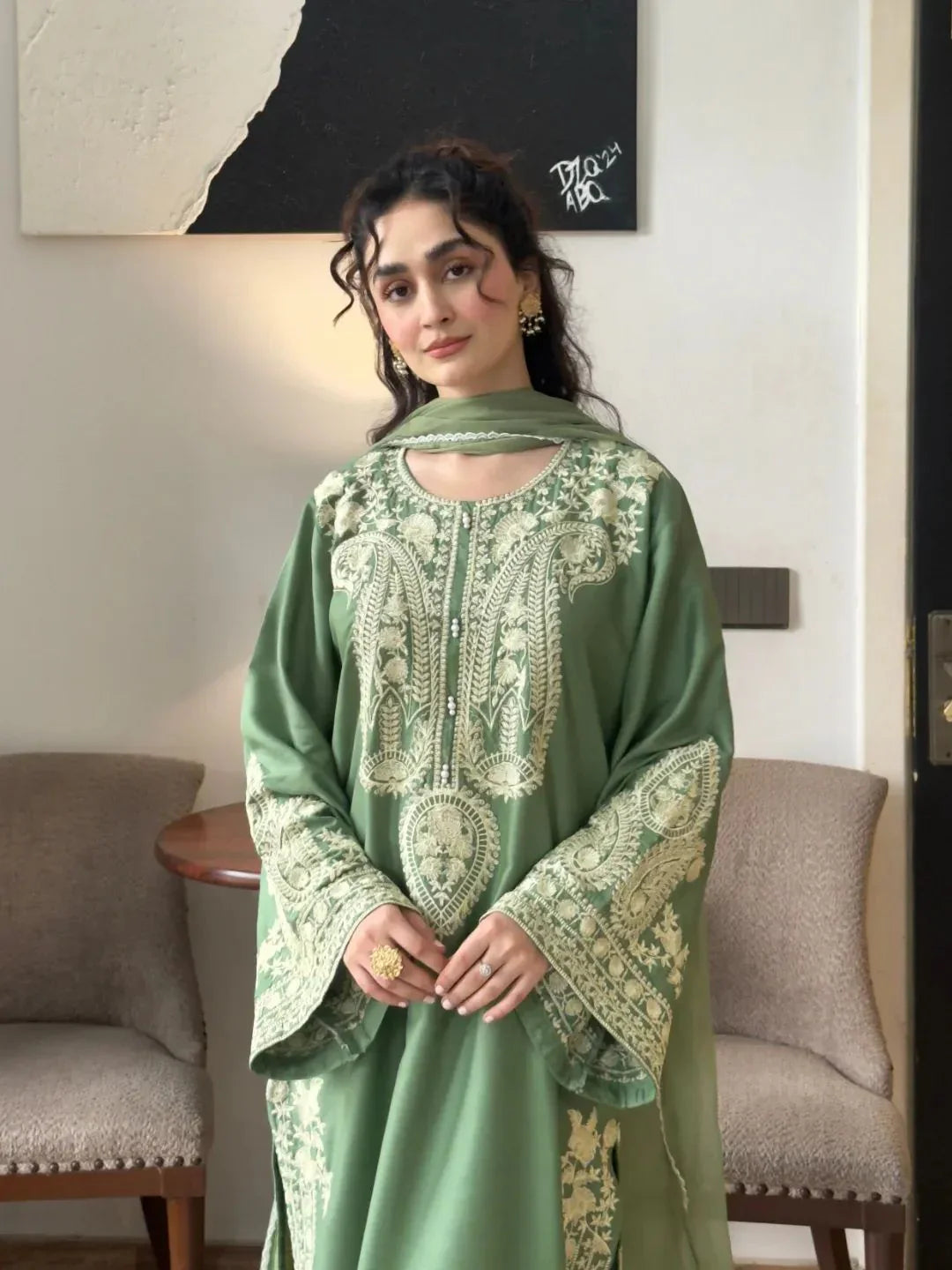 MR 2740-3 Piece Unstitched Embroidered Lawn Suit