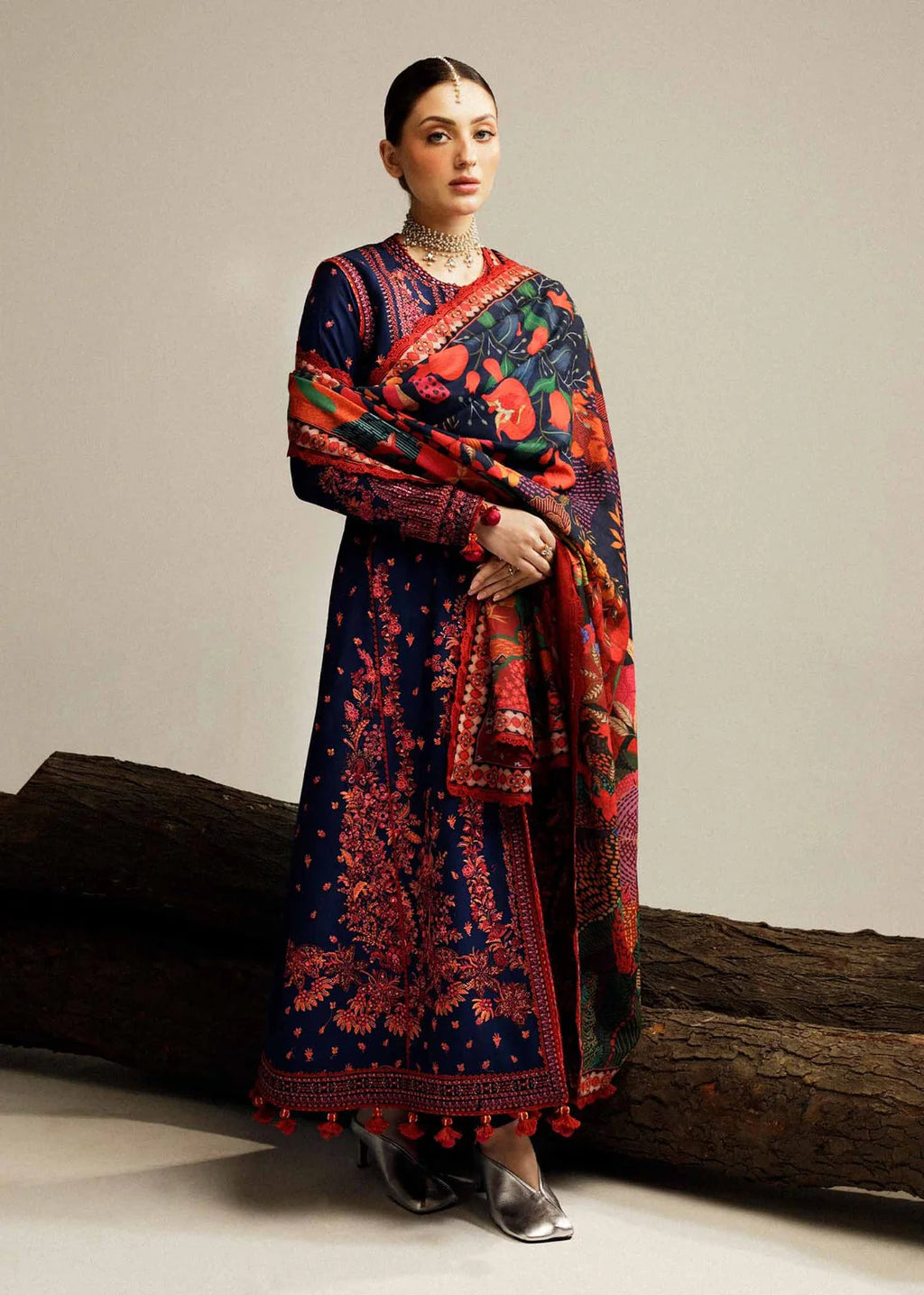 HR 570-3 Piece - Unstitched Heavy Embroidered Dhanak Fabric
