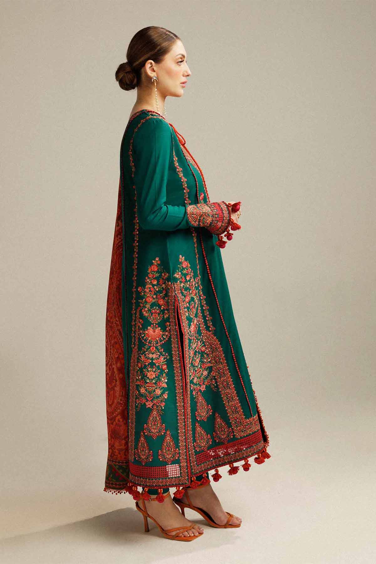 SP 525 - 3 Pcs Unstitched Heavy Embroidered Dhanak Suit with Premium Quality Wool Shawl