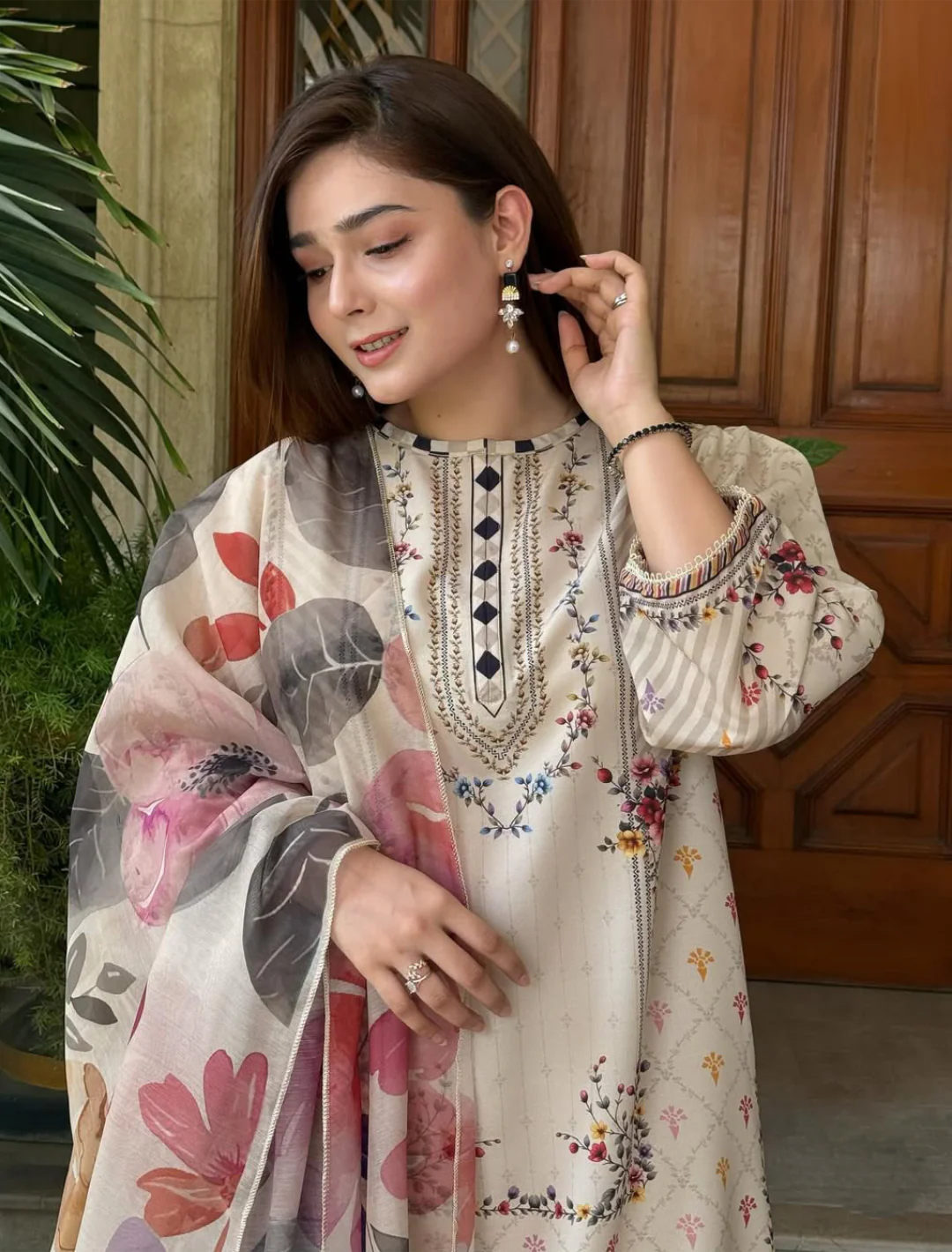 BQ 423B-3 Pcs Unstitched Digital Printed Lawn Suit