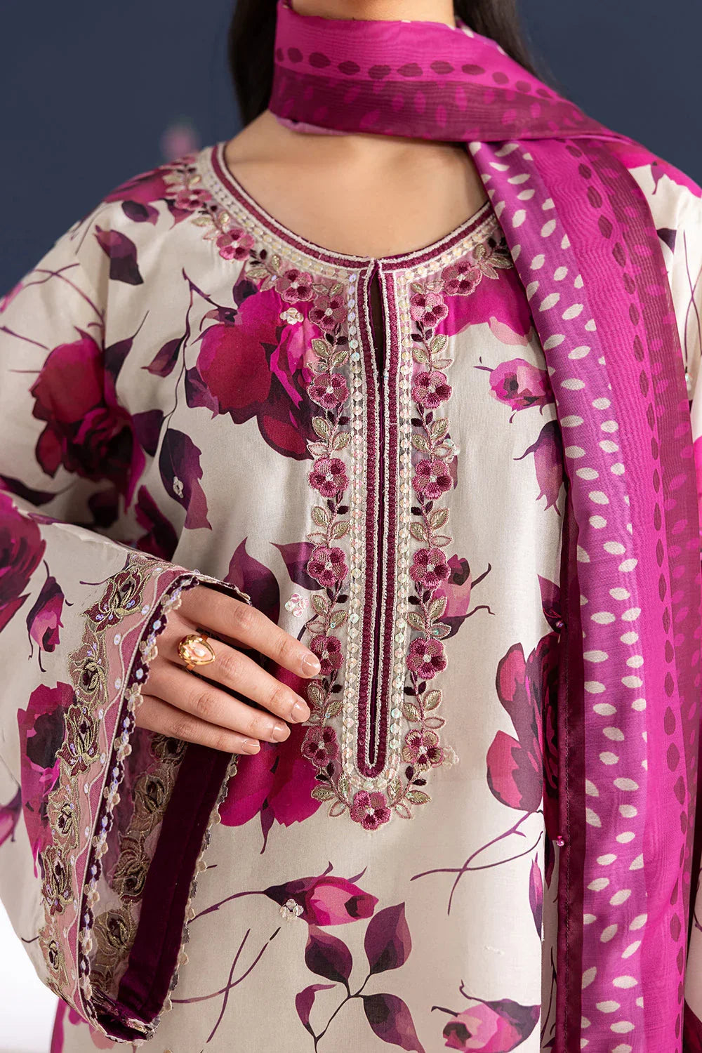 3 Piece unstitched Digital Printed Lawn Fabric With Lawn Dupatta