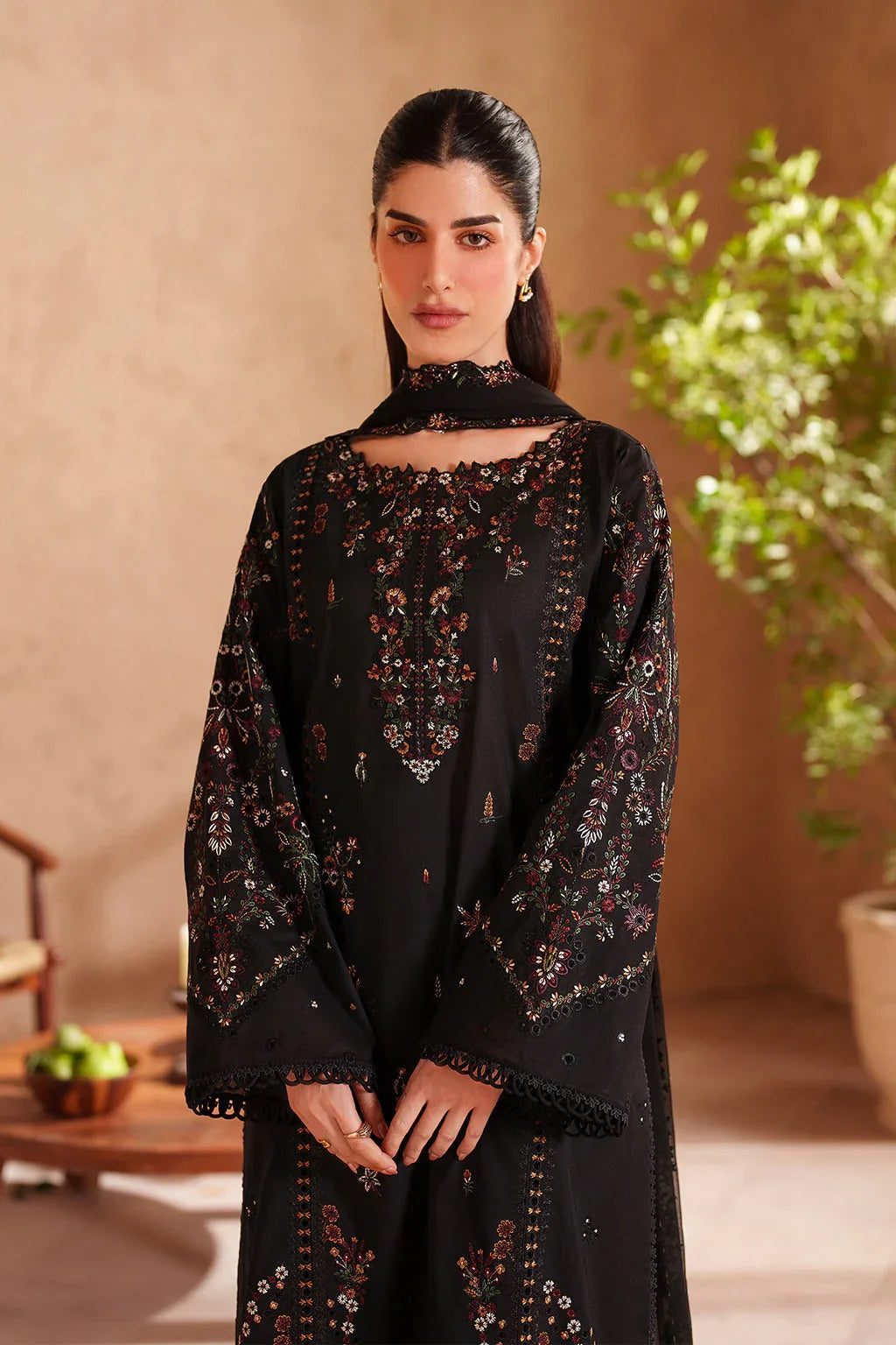 IZ 2870-3 Piece Unstitched Embroidered Lawn Suit