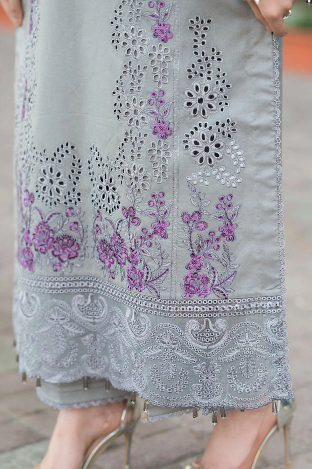 SR 842-3 PCs Unstitched Fully Embroidered Dhanak Suit
