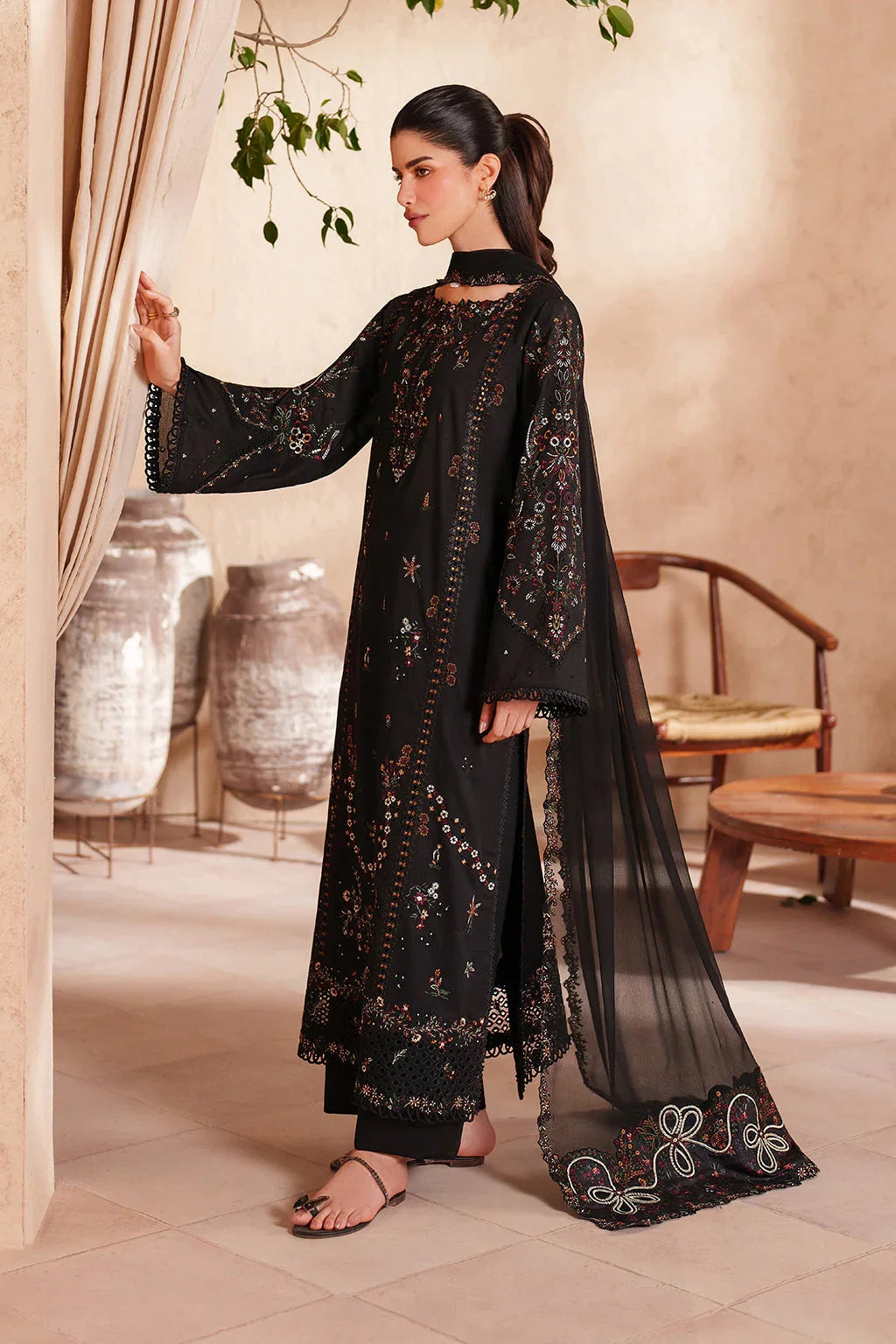 IZ 2870-3 Piece Unstitched Embroidered Lawn Suit