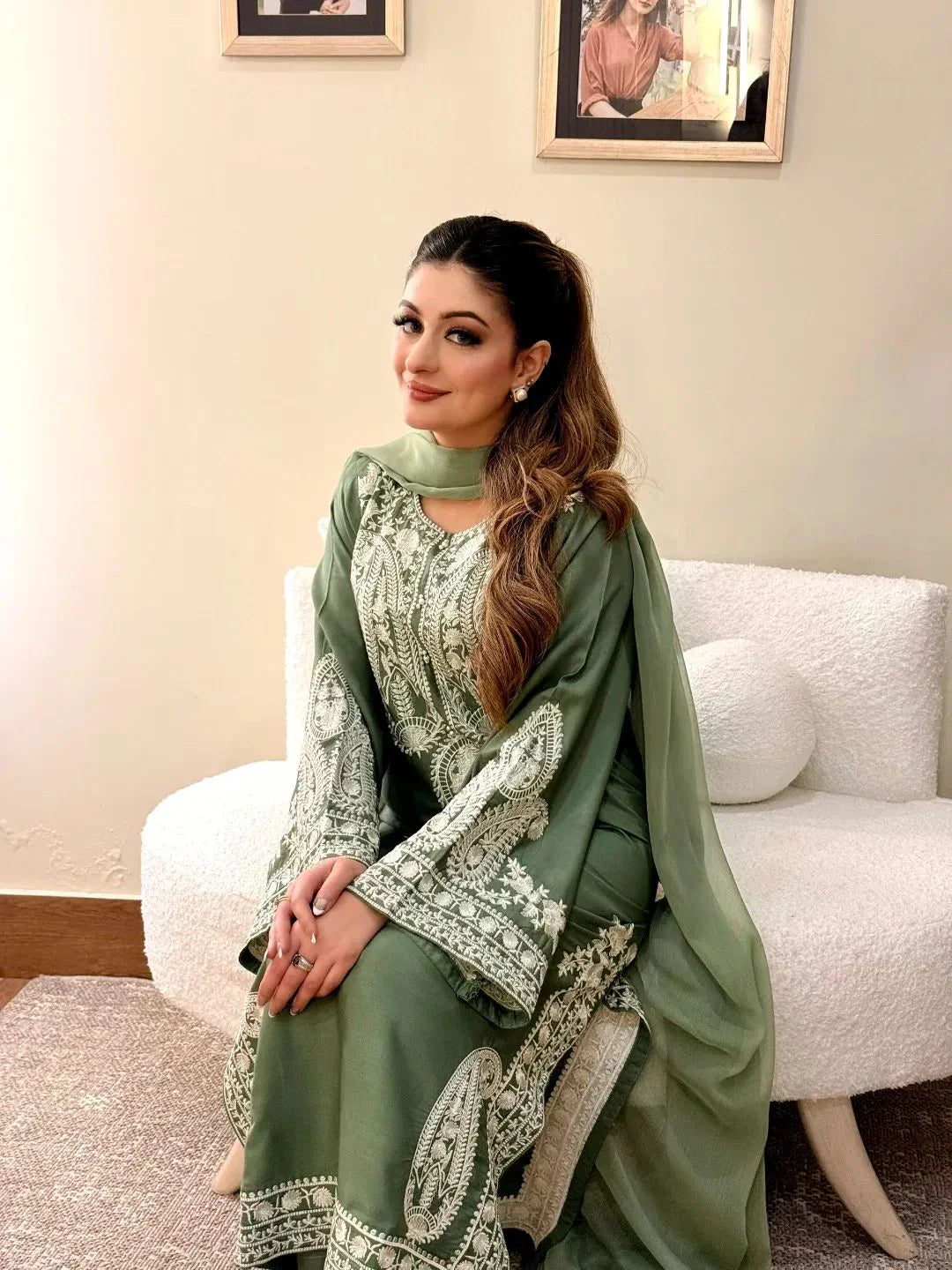 MR 2740-3 Piece Unstitched Embroidered Lawn Suit