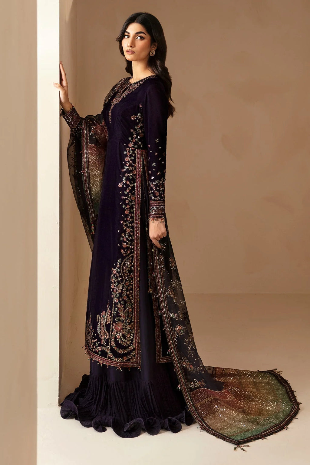 JZ -3 Pcs Unstitched Embroidered Velvet Suit