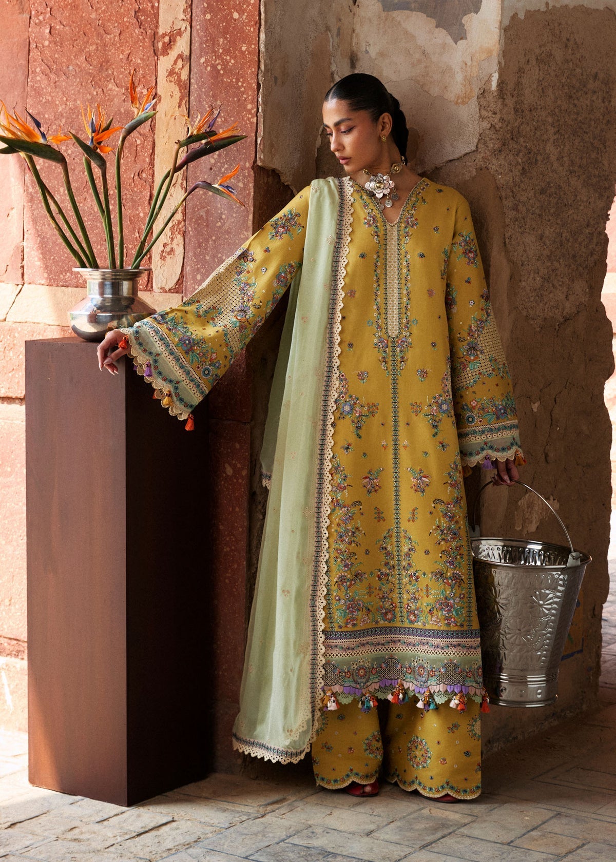 HR 3040-3 Piece Unstitched Heavy Embroidered Dhanak Suit ( Embroidered Chiffon Dupatta)