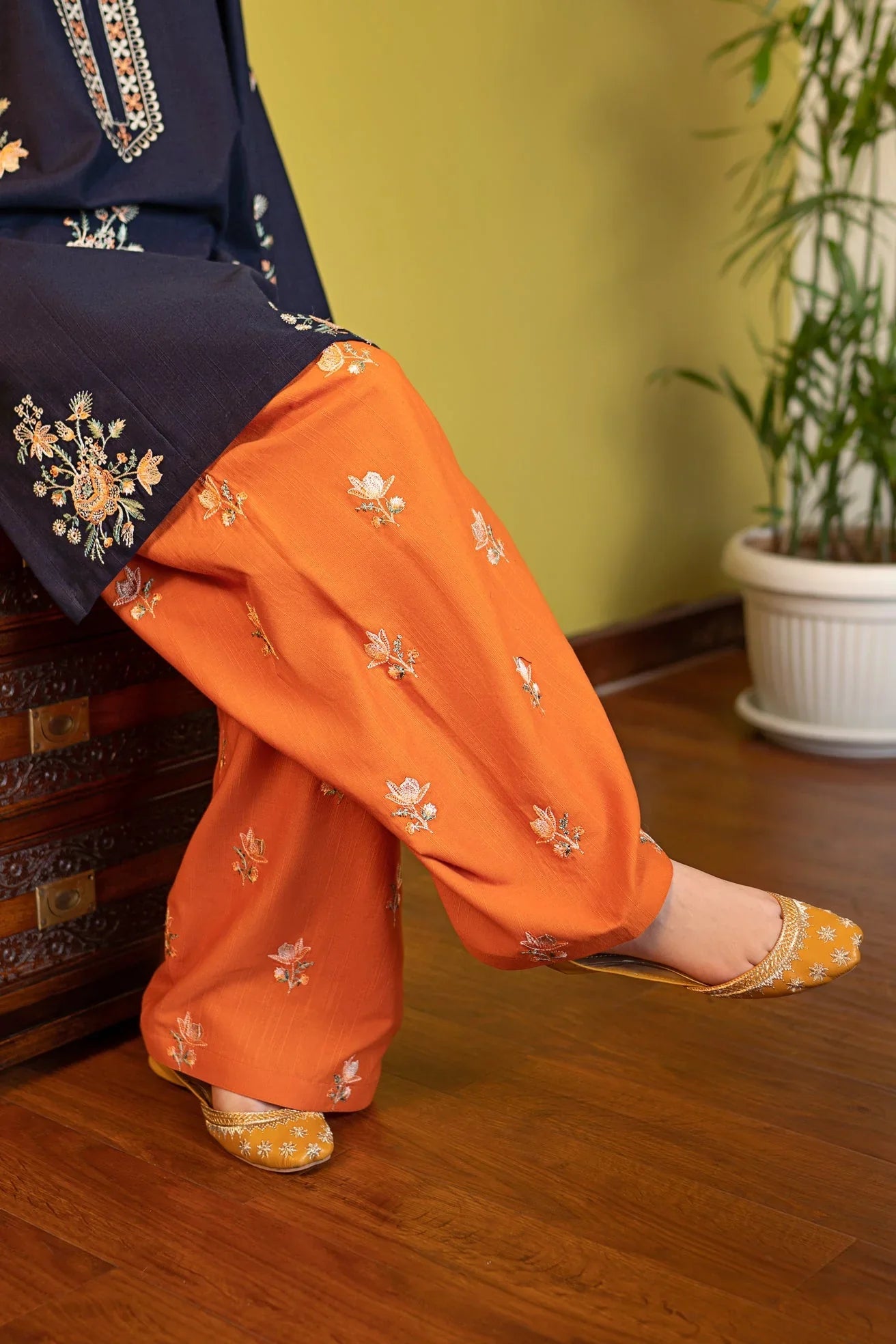 FL 945-2 Piece Unstitched Embroidered Lawn Suit