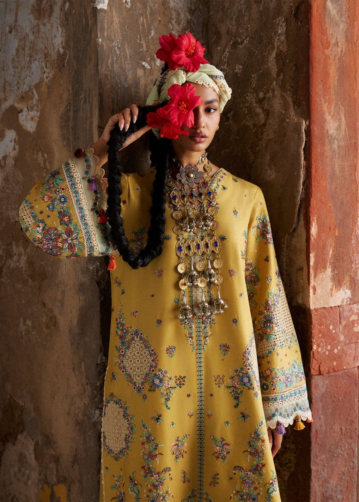 HR 3040-3 Piece Unstitched Heavy Embroidered Dhanak Suit ( Embroidered Chiffon Dupatta)