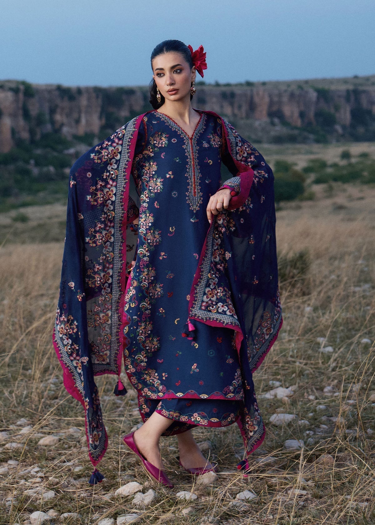 HR 3005-3 Piece Unstitched Heavy Embroidered Dhanak Suit ( Embroidered Chiffon Dupatta)
